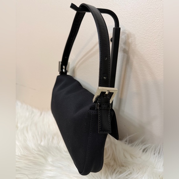 Vintage 00's Fendi Black Neoprene Baguette
Bag with Silver Accent. - Picture 5 of 16
